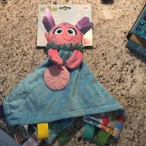 Sesame Street snuggle w/ Abby toy NWT have 2